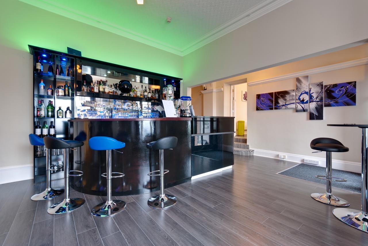 Lauriston & Lawton Court Hotel Llandudno Buitenkant foto