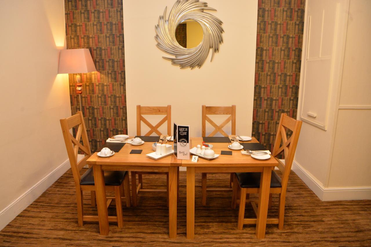 Lauriston & Lawton Court Hotel Llandudno Buitenkant foto