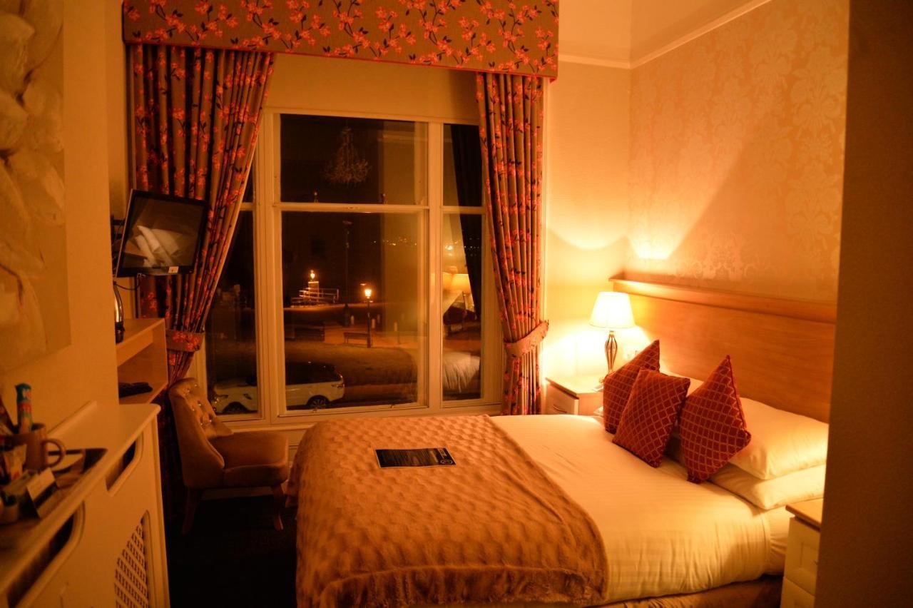 Lauriston & Lawton Court Hotel Llandudno Buitenkant foto