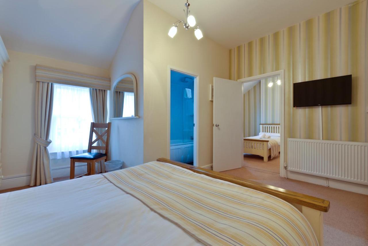 Lauriston & Lawton Court Hotel Llandudno Buitenkant foto