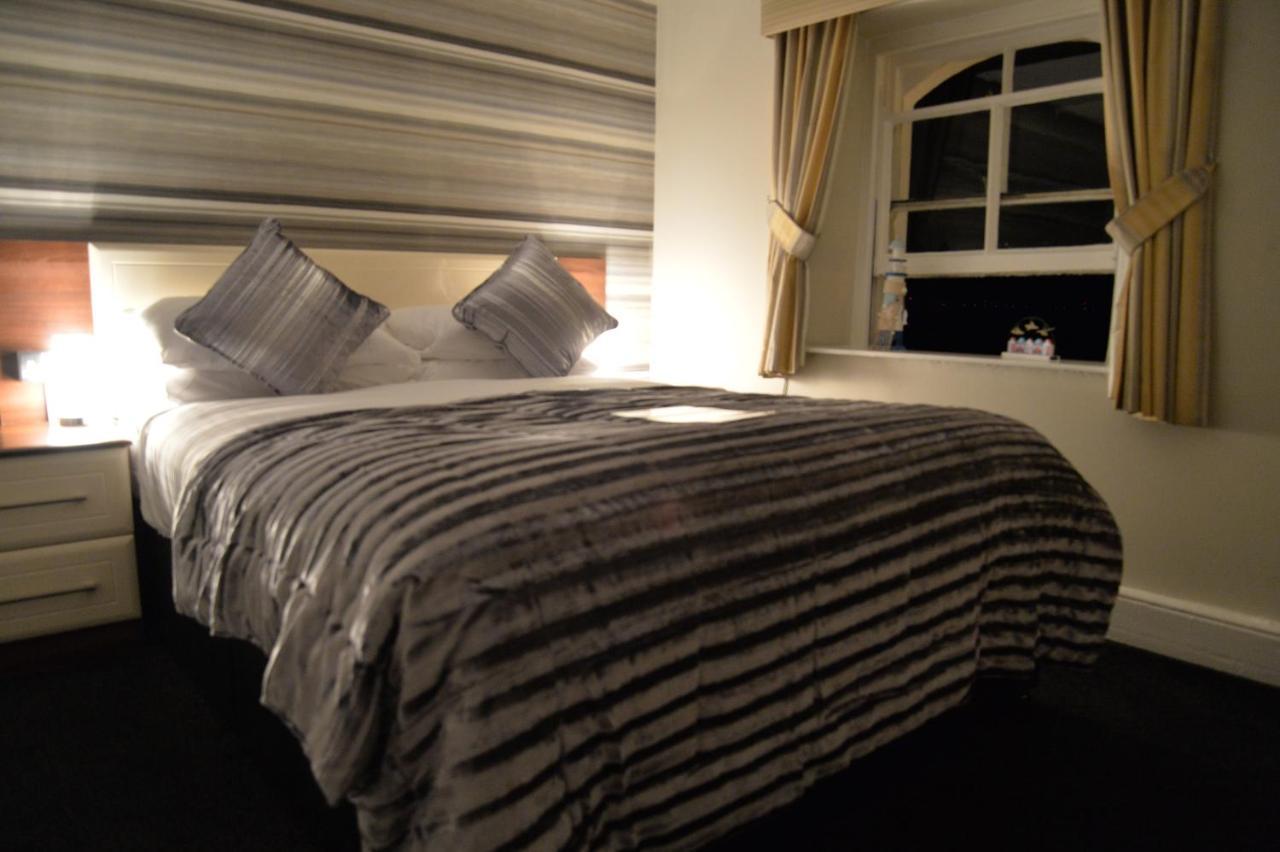 Lauriston & Lawton Court Hotel Llandudno Buitenkant foto